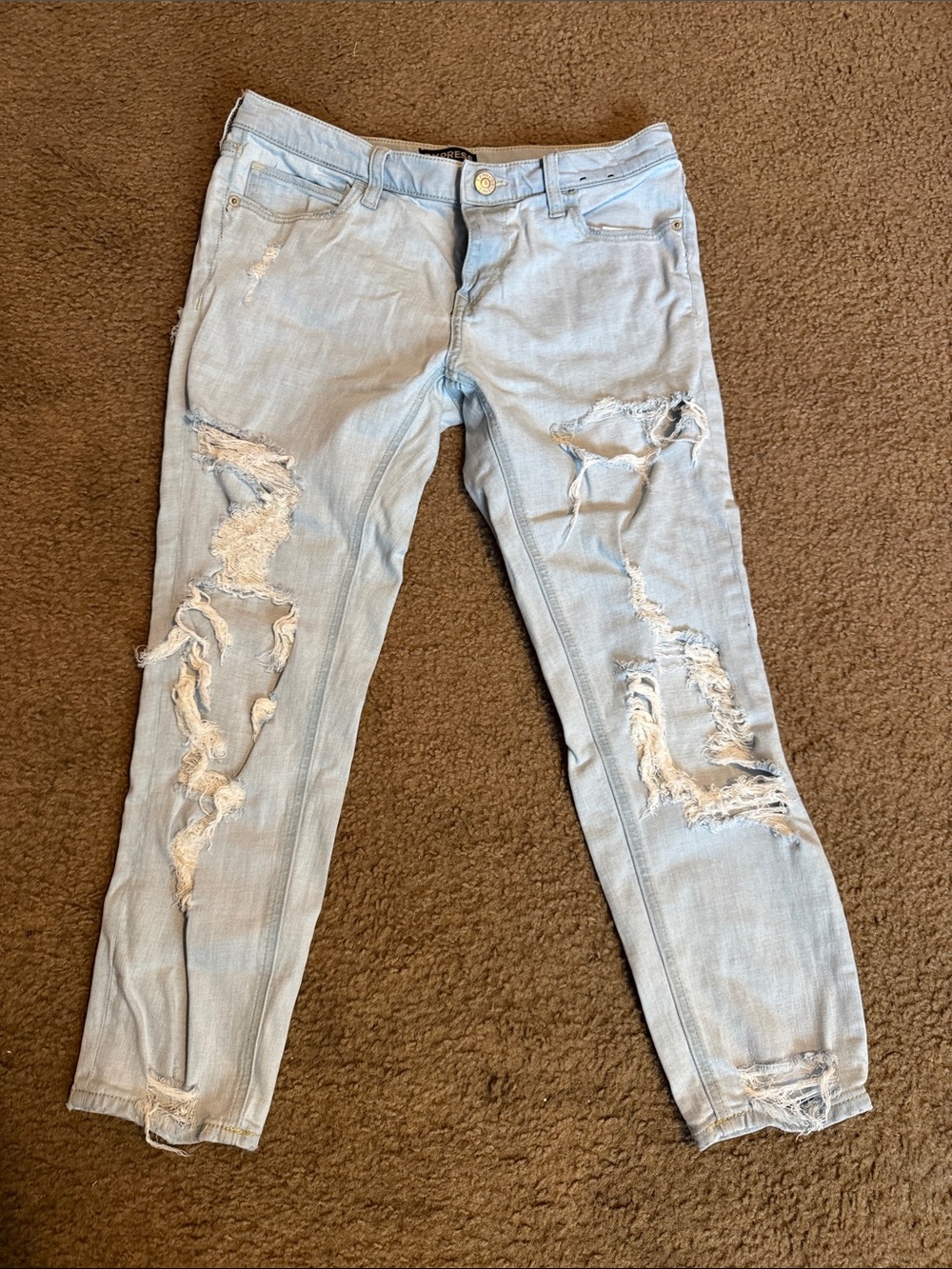 Women’s Light Blue Distressed Girlfriend Mod Rise  Jeans